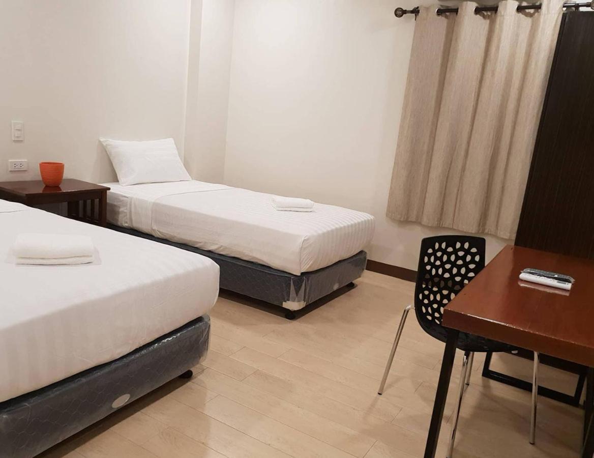 Hotel Lourdes Лаолаг Екстериор снимка