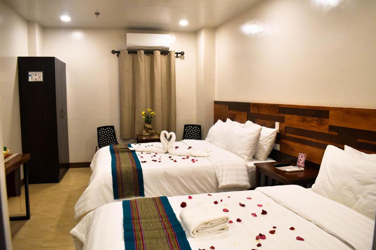 Hotel Lourdes Лаолаг Екстериор снимка